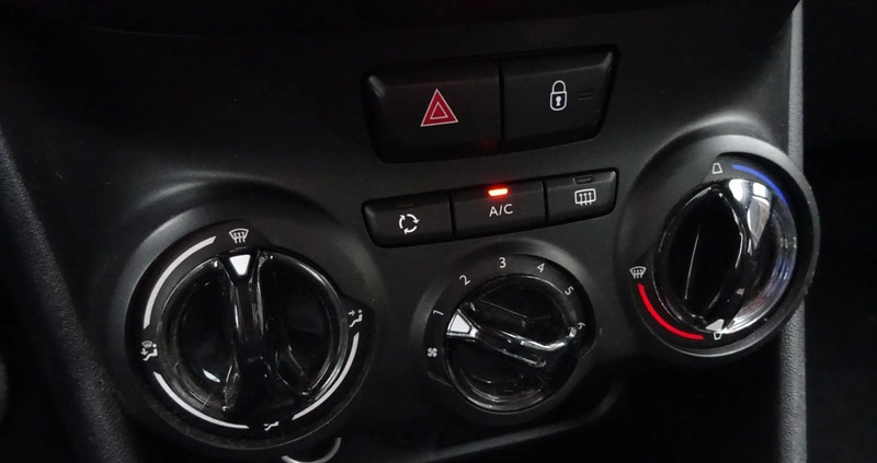 Peugeot 208 cena 16900 przebieg: 96046, rok produkcji 2018 z Dziwnów małe 301